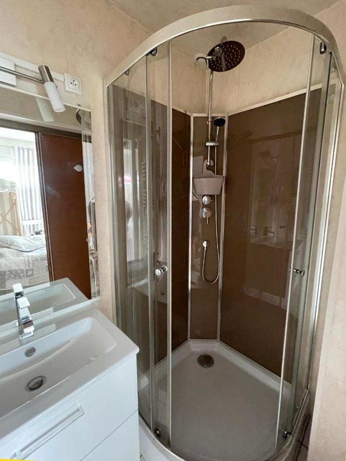 Comme Une Evidence Gite Et Chambres D'Hotes Saint-Vincent-sur-Jard Exteriör bild